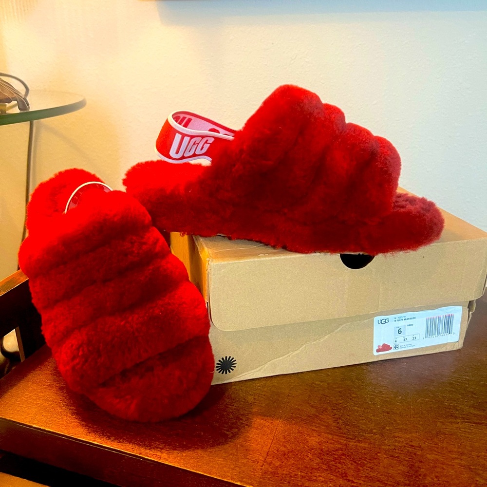 UGG Australia Fluffy Yeah Slide